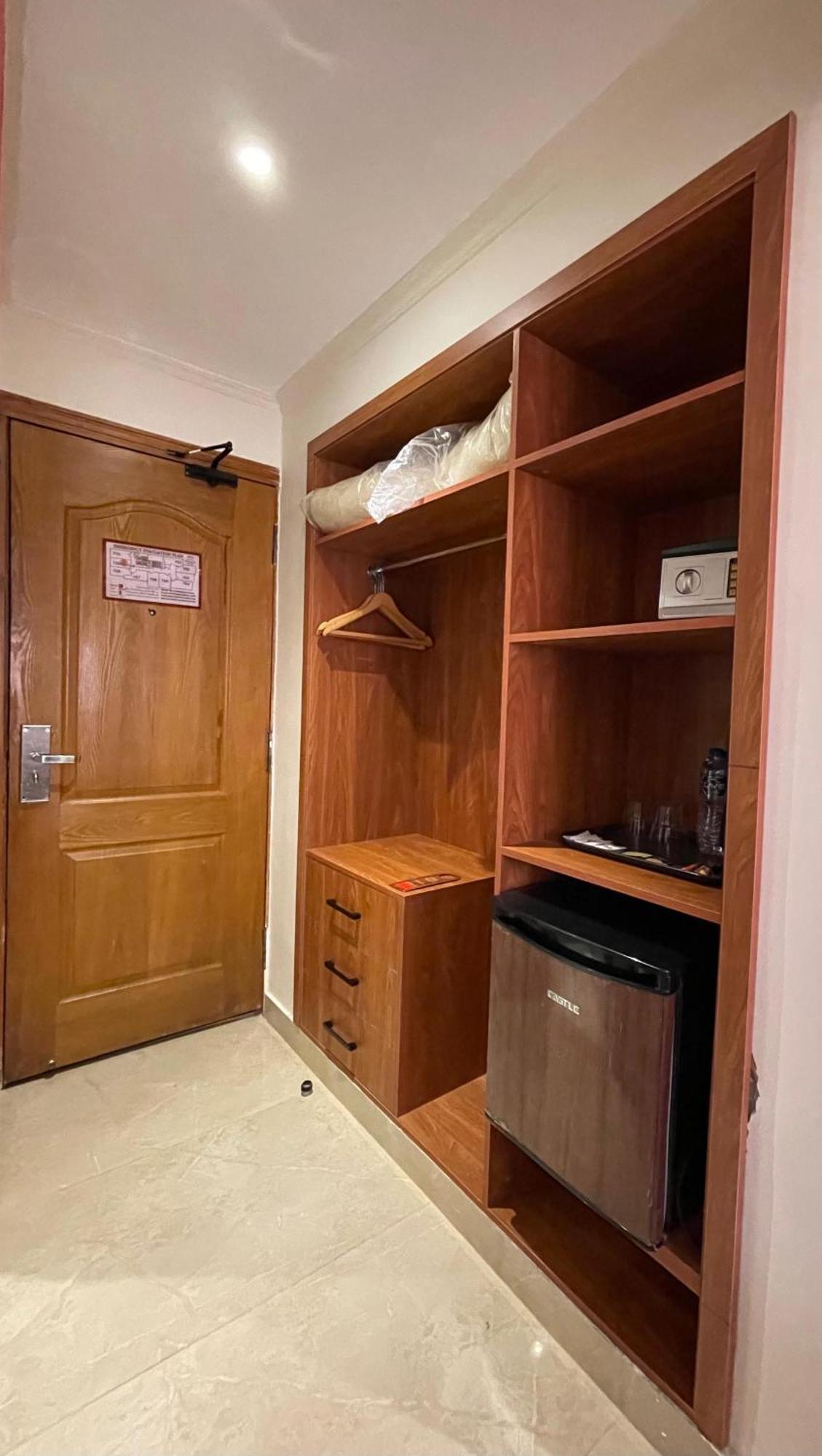 Royal Marshal Hotel 3*